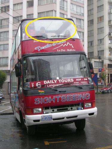 Nous voici du haut du bus